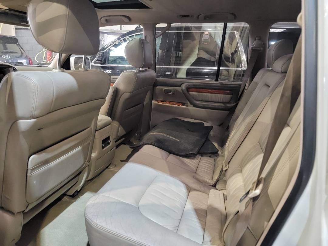 2003 LEXUS LX 470 — 259254 Miles — Lot 33534061 — Main - Marhaba Auctions Used Cars - Image 6