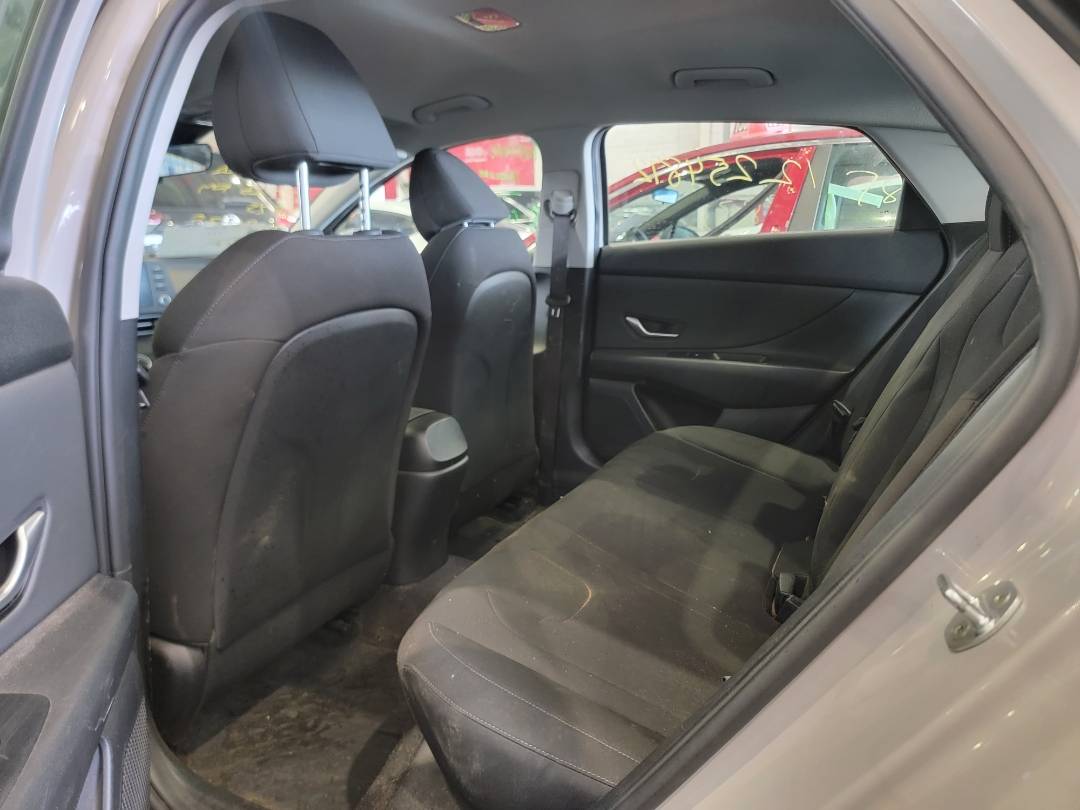2021 HYUNDAI ELANTRA — 63724 KM — Lot 12254892X — Main - Marhaba Auctions Used Cars - Image 8
