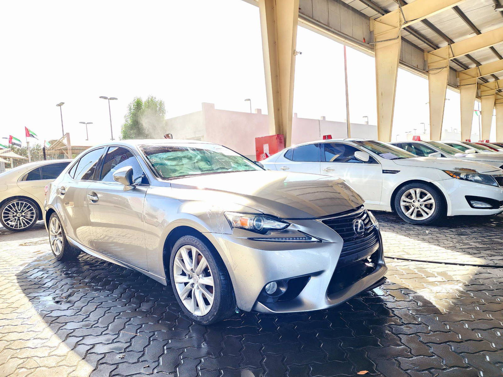 2014 LEXUS IS 250 — 171001 Miles — Lot 40198079 — Souq - Marhaba Auctions Used Cars - Image 4
