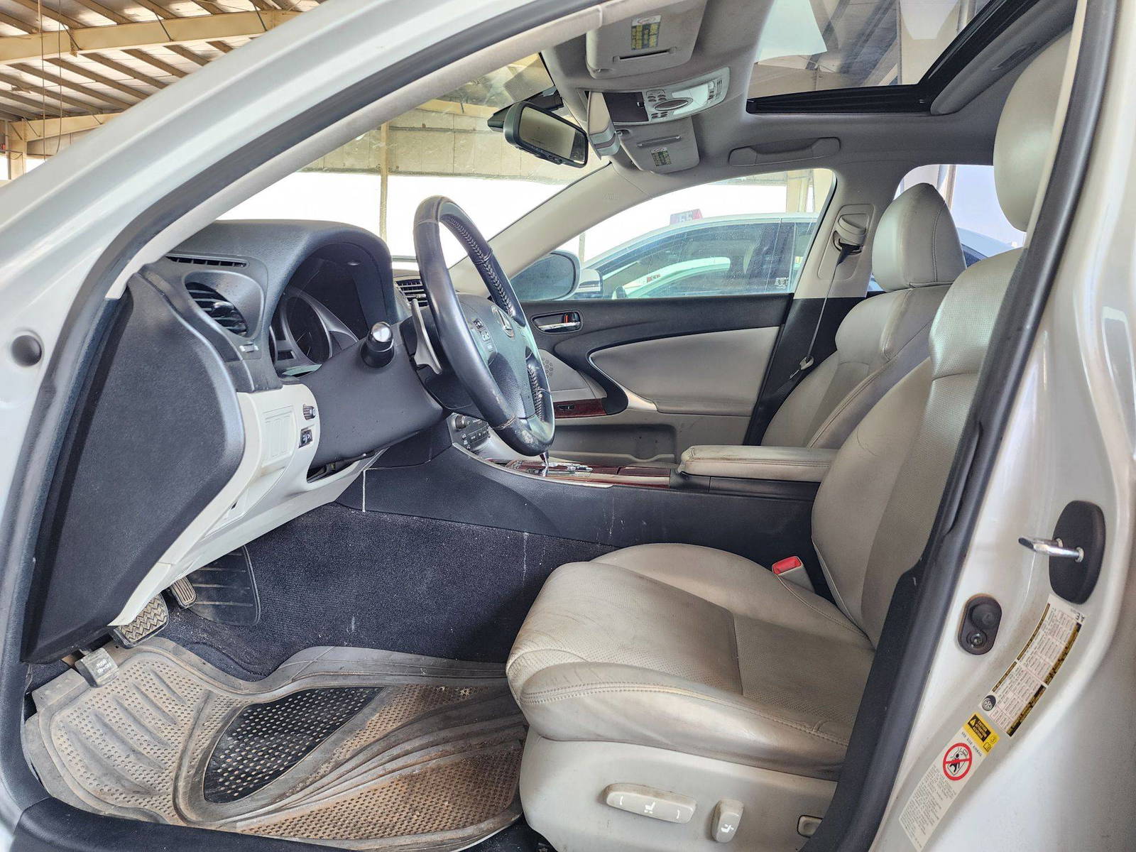 2007 LEXUS IS-350 — 234636 Miles — Lot 61539924 — Souq - Marhaba Auctions Used Cars - Image 9