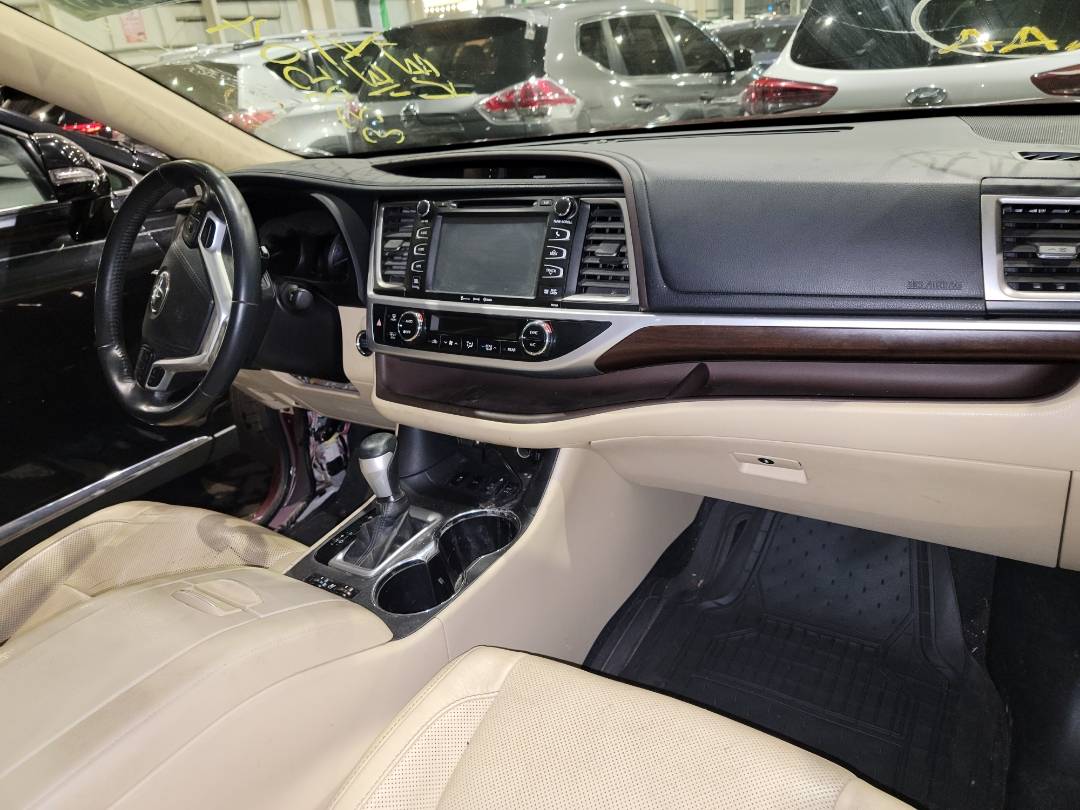 2016 TOYOTA HIGHLANDER — 126732 Miles — Lot 43099933 - Marhaba Auctions Used Cars - Image 5