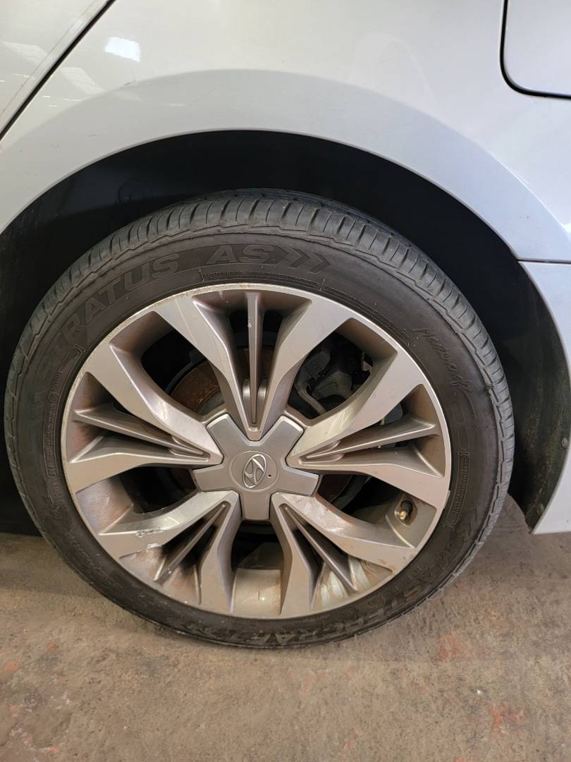 2015 HYUNDAI SONATA — 141850 Miles — Lot B3FH172670 — Main - Marhaba Auctions Used Cars - Image 8