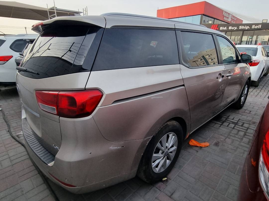 2017 KIA SEDONA — 231831 Miles — Lot 215487 — Main - Marhaba Auctions Used Cars - Image 5