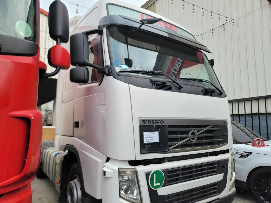 VOLVO FH-Series 2012 - Marhaba Auction Used Cars - Image 3