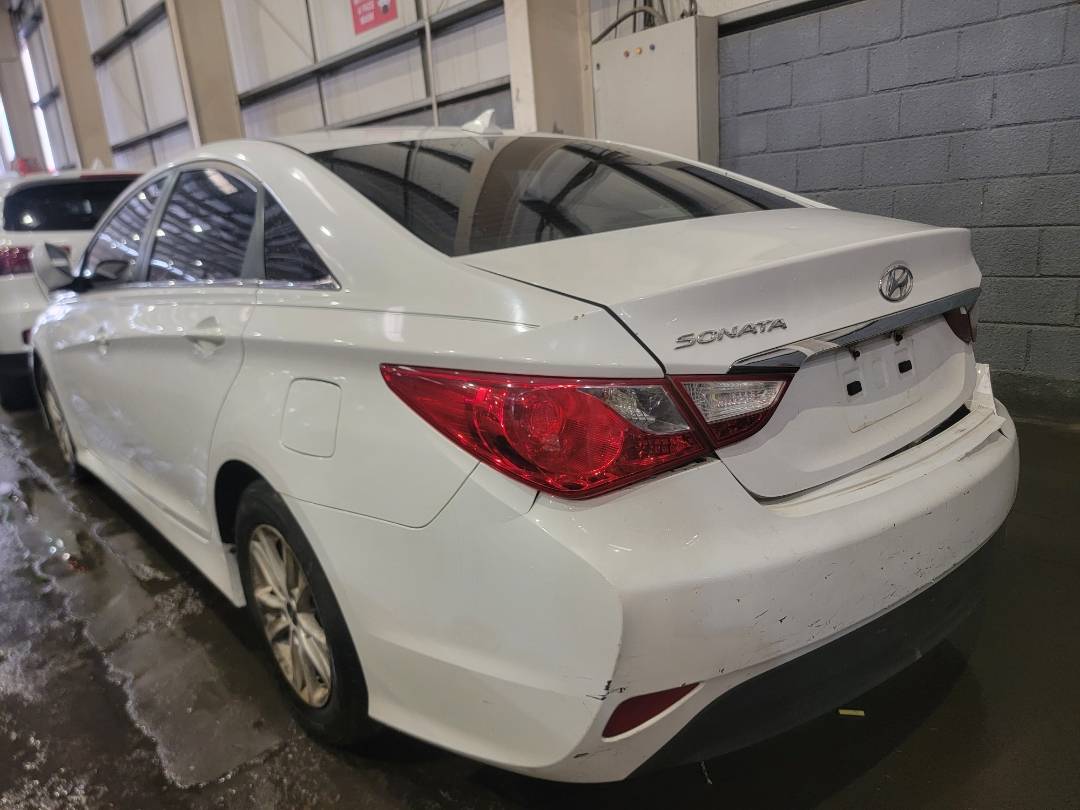 2014 HYUNDAI SONATA — 144603 Miles — Lot H887404 — Main - Marhaba Auctions Used Cars - Image 5