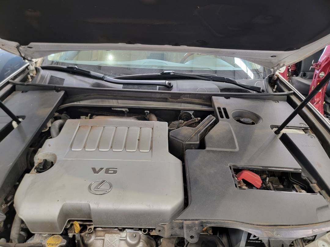 2011 LEXUS ES 350 — 114631 Miles — Lot XB2468886 - Marhaba Auctions Used Cars - Image 8