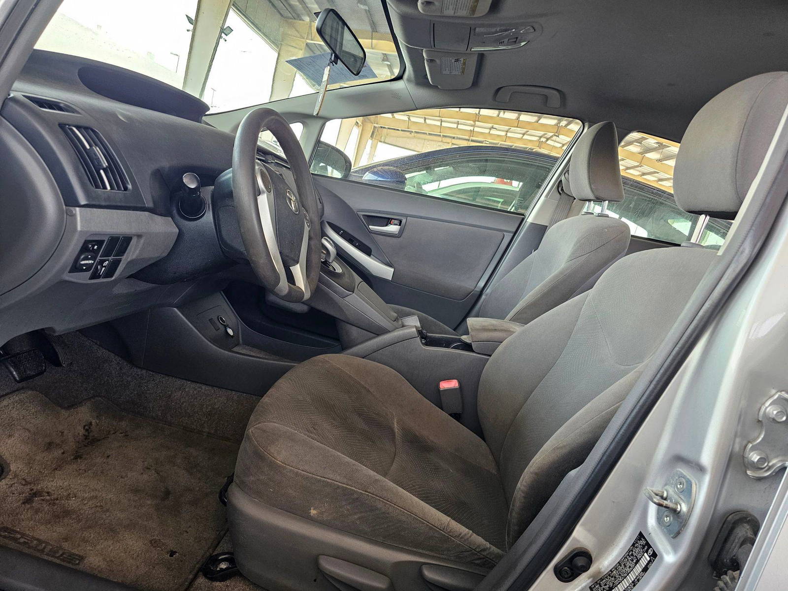 2011 TOYOTA PRIUS — 189225 Miles — Lot B1455031 — Ind. 12 - Marhaba Auctions Used Cars - Image 8