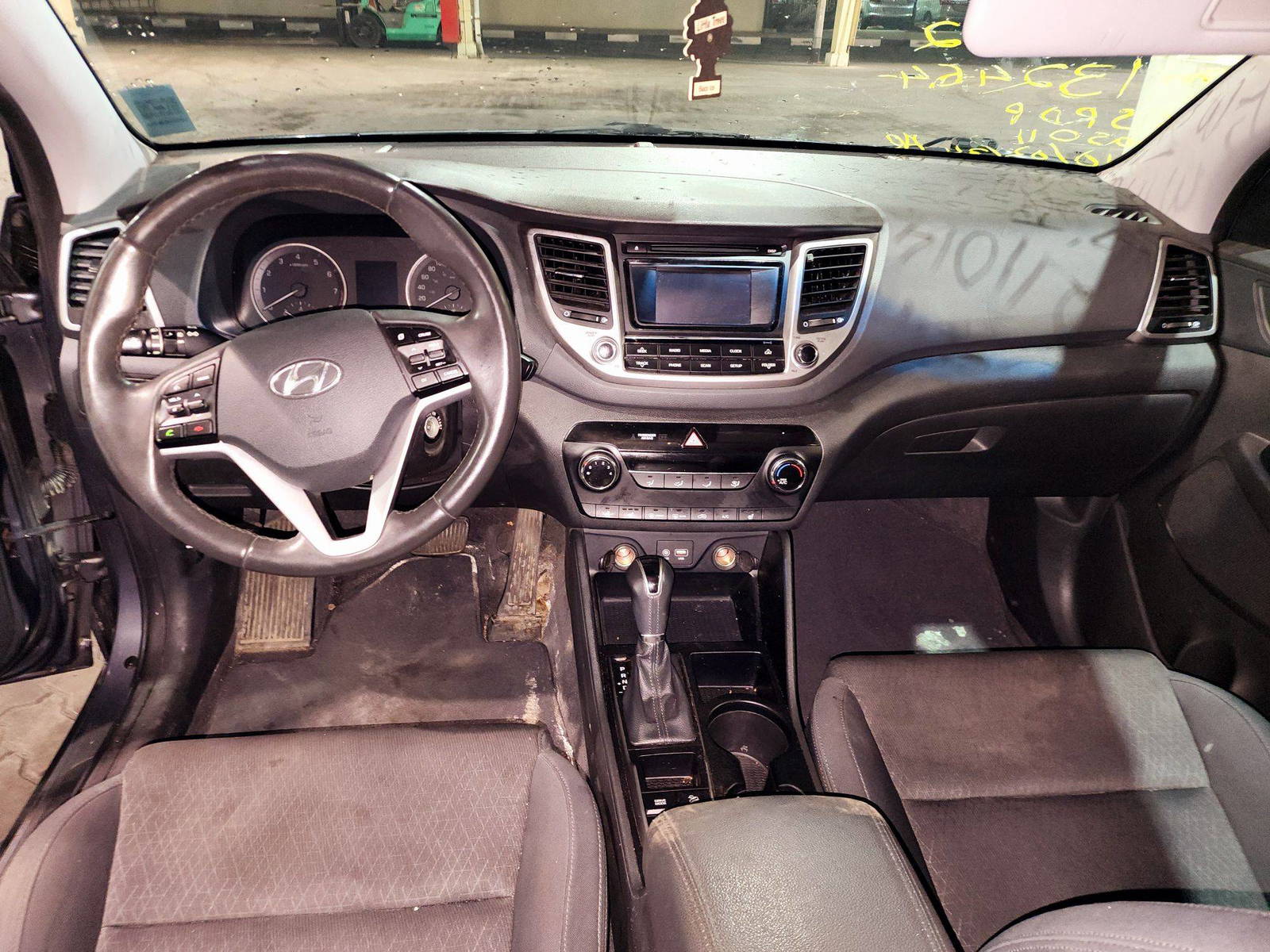 2017 HYUNDAI TUCSON — 132464 KM — Lot XHU331232 — Souq - Marhaba Auctions Used Cars - Image 7