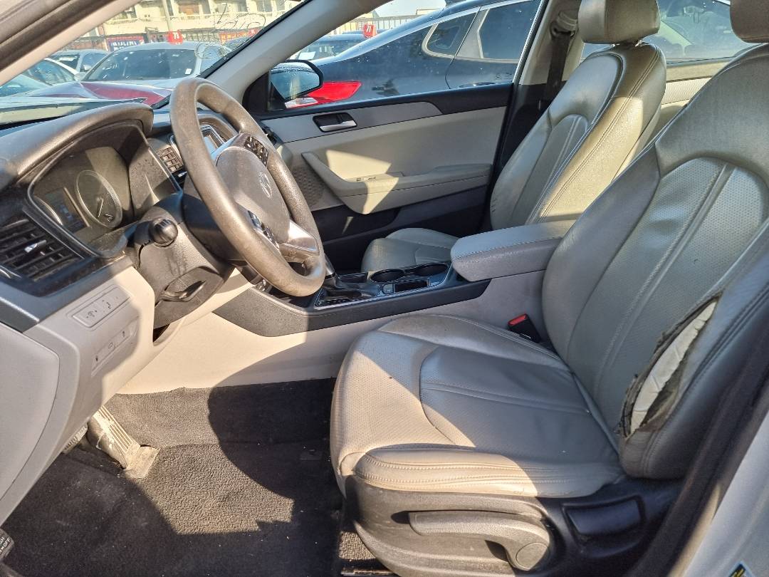 2018 HYUNDAI SONATA — 101628 Miles — Lot 125487 — Ind. 12 - Marhaba Auctions Used Cars - Image 8