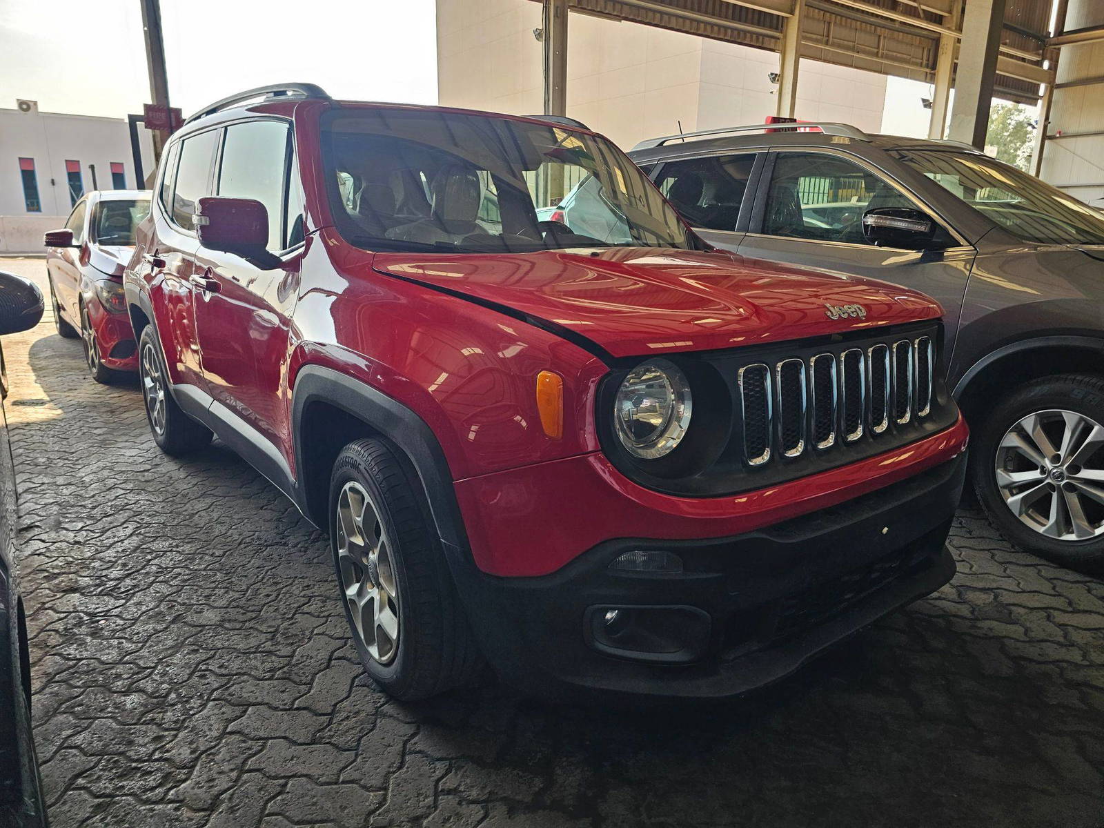 2017 JEEP RENEGADE LATITUDE — Lot 9HPE56356 — Main - Marhaba Auctions Used Cars - Image 4