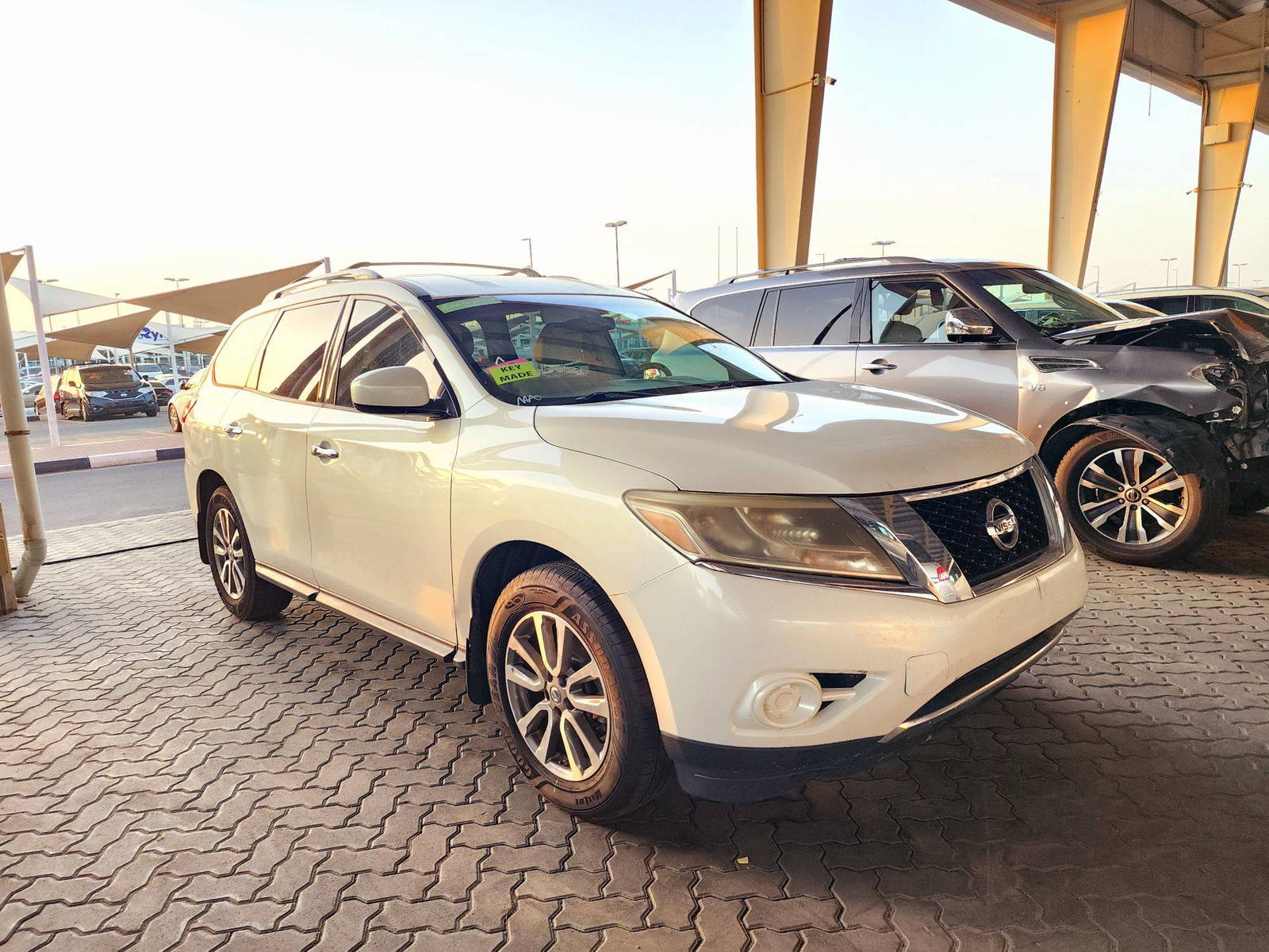 2014 NISSAN PATHFINDER — 145314 Miles — Lot 342185 — Souq - Marhaba Auctions Used Cars - Image 4