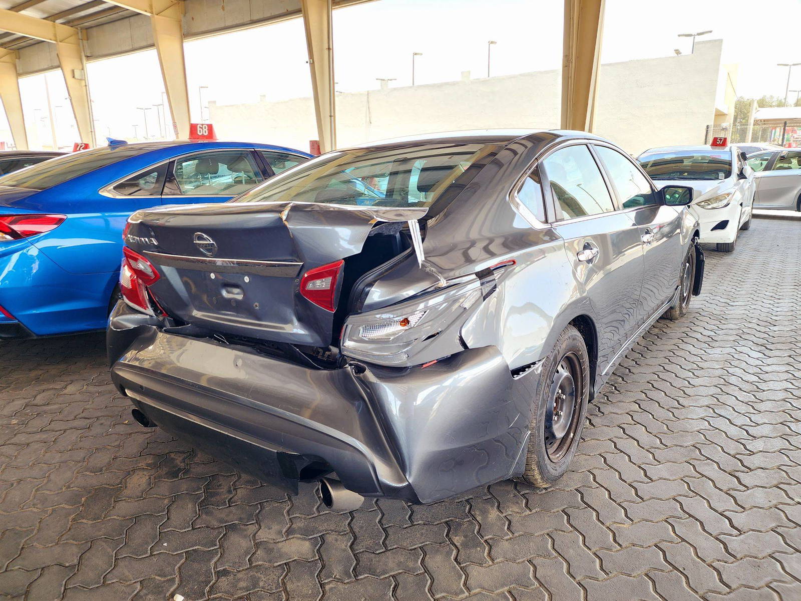 2018 NISSAN ALTIMA — 82530 Miles — Lot P6JC109514 — Souq - Marhaba Auctions Used Cars - Image 4