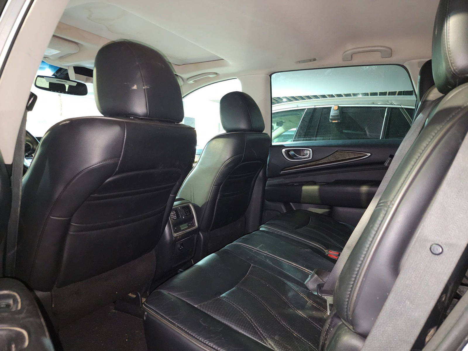 2014 INFINITI QX60 — 178017 KM — Lot 88213345 — Ind. 12 - Marhaba Auctions Used Cars - Image 6