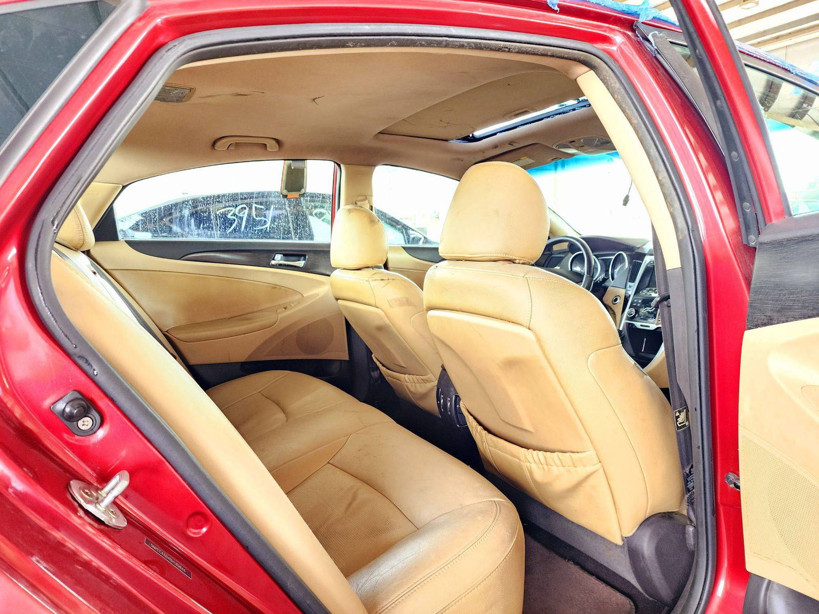 2011 HYUNDAI SONATA — 241283 Miles — Lot 71605264 — Souq - Marhaba Auctions Used Cars - Image 6
