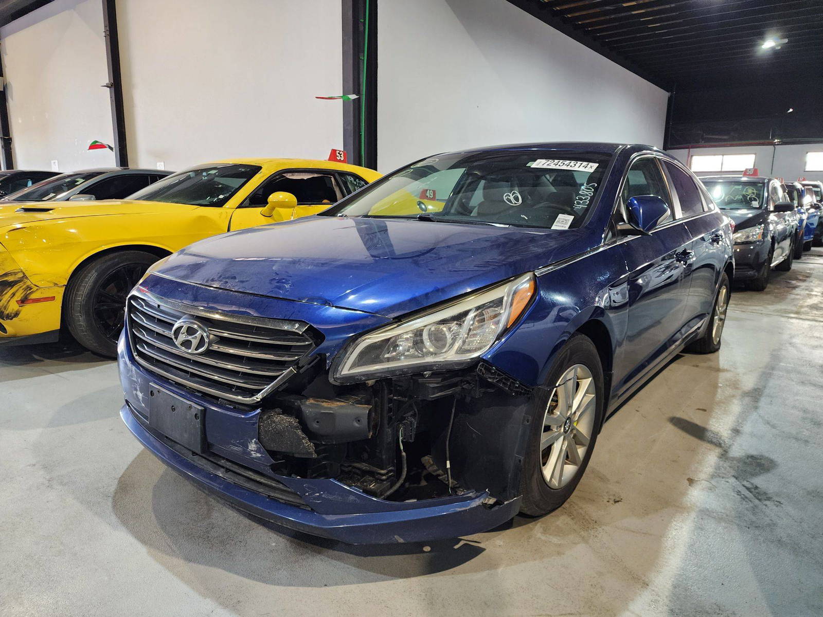 2016 HYUNDAI SONATA — 187637 Miles — Lot 72454314 — Al Quoz - Marhaba Auctions Used Cars - Image 5