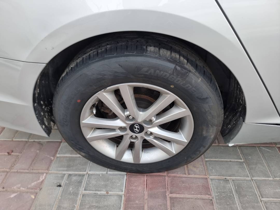 2015 HYUNDAI SONATA — 131866 Miles — Lot 0125487 — Souq - Marhaba Auctions Used Cars - Image 11