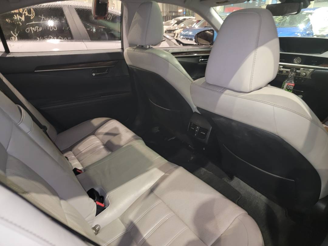 2016 LEXUS ES 350 — 76554 Miles — Lot 230330 - Marhaba Auctions Used Cars - Image 5