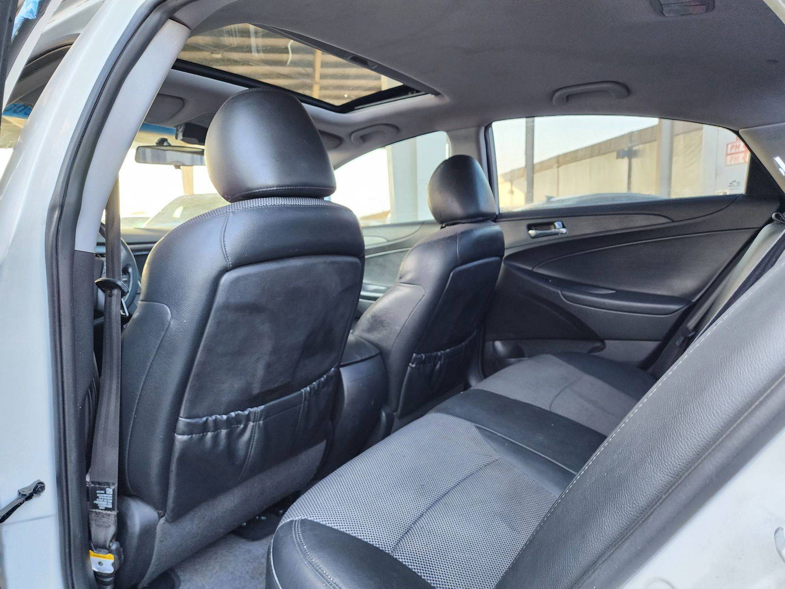 2011 HYUNDAI SONATA — 149429 Miles — Lot 61396614 — Souq - Marhaba Auctions Used Cars - Image 6