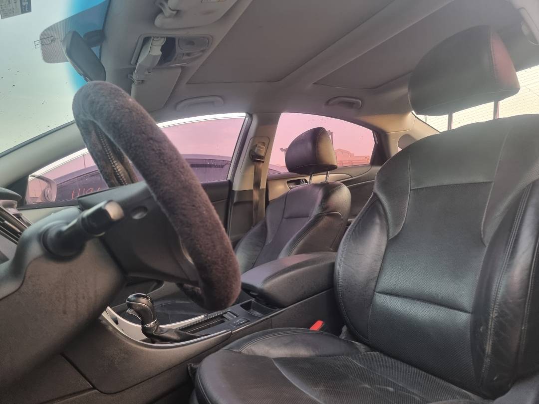 2012 HYUNDAI SONATA — 226199 KM — Lot 013289 — Souq - Marhaba Auctions Used Cars - Image 9