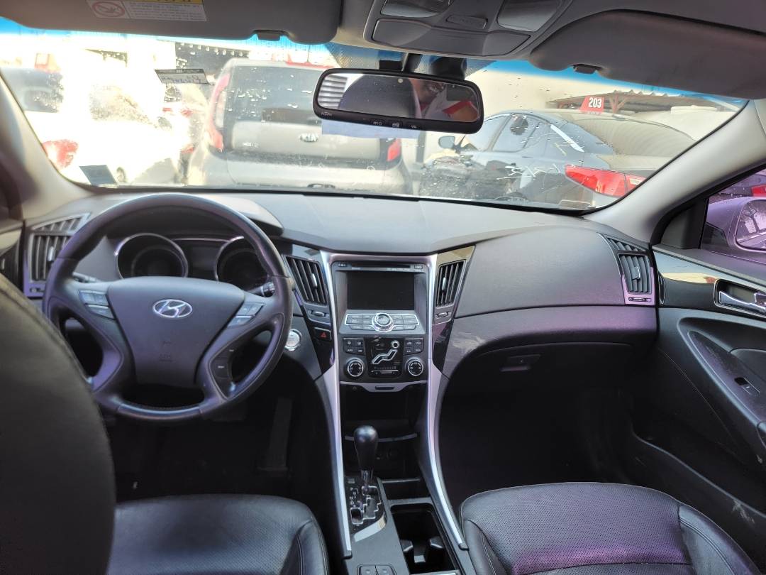 2010 HYUNDAI SONATA — 106413 KM — Lot 061831 — Main - Marhaba Auctions Used Cars - Image 10