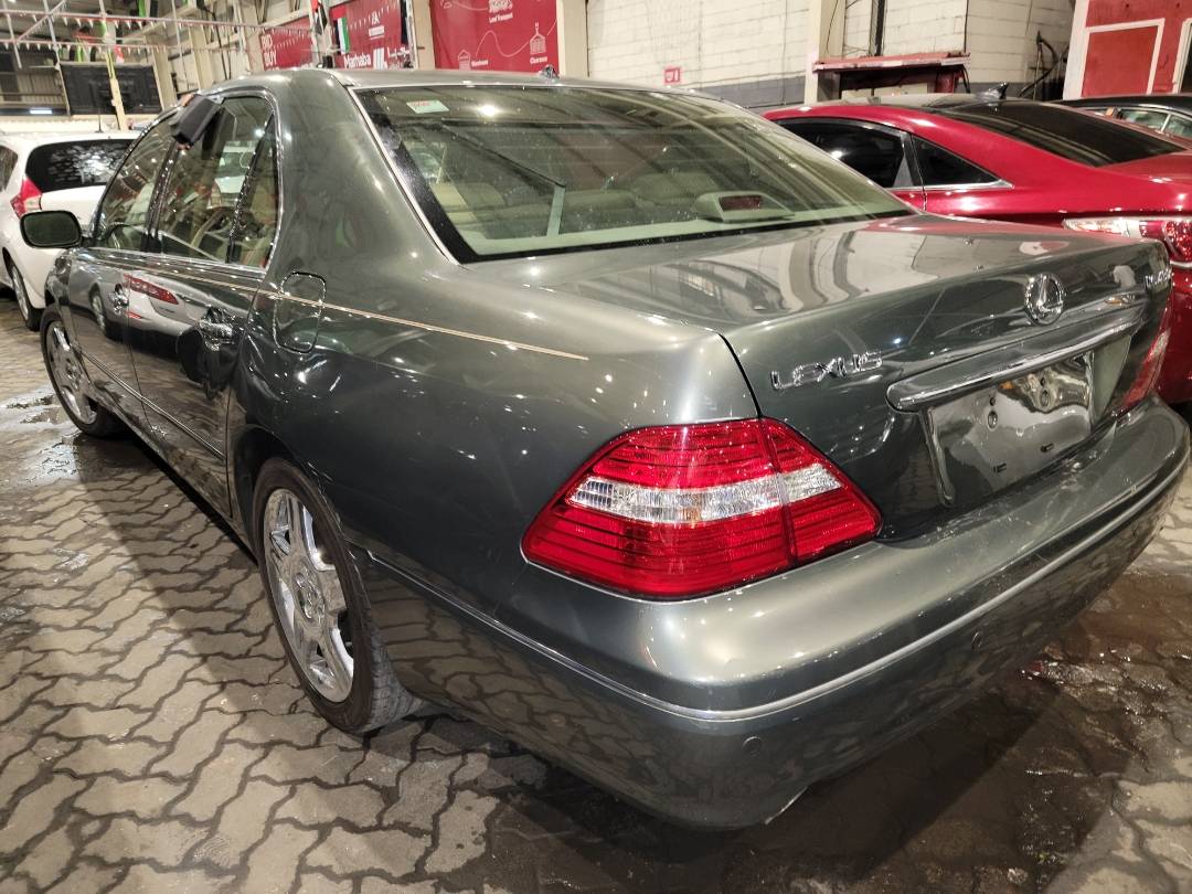 2004 LEXUS LS 430 — 235454 Miles — Lot 159520 - Marhaba Auctions Used Cars - Image 3