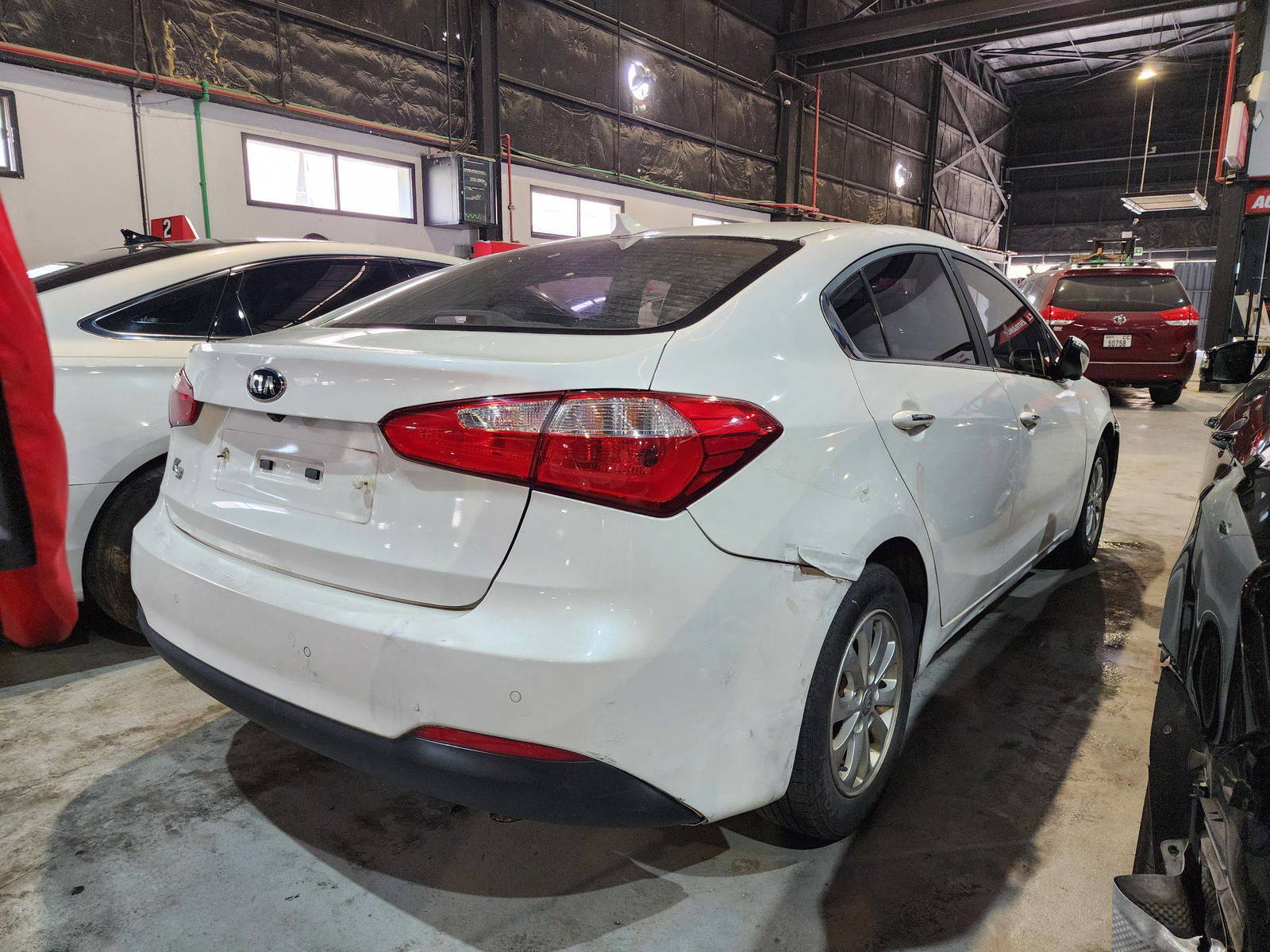 2015 KIA K3 — 155408 KM — Lot 897859 — Main - Marhaba Auctions Used Cars - Image 6