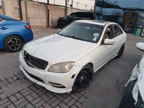 MERCEDES BENZ C300