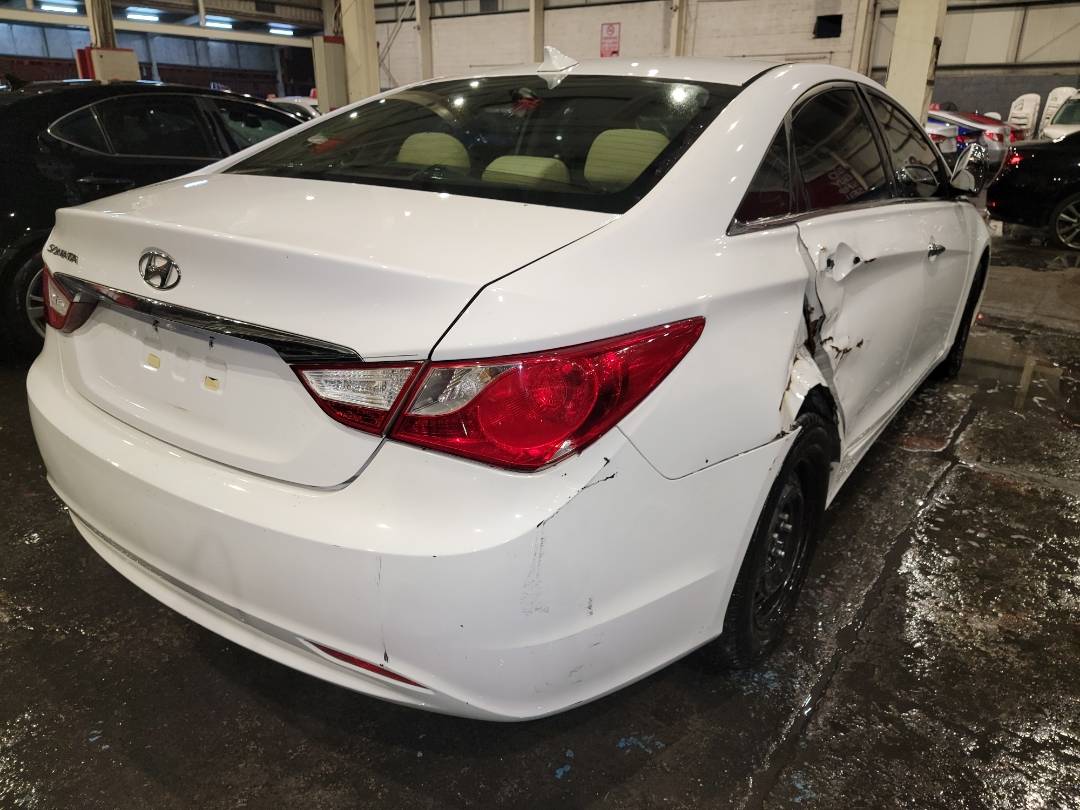 2012 HYUNDAI SONATA — 198472 Miles — Lot 65175713 - Marhaba Auctions Used Cars - Image 4