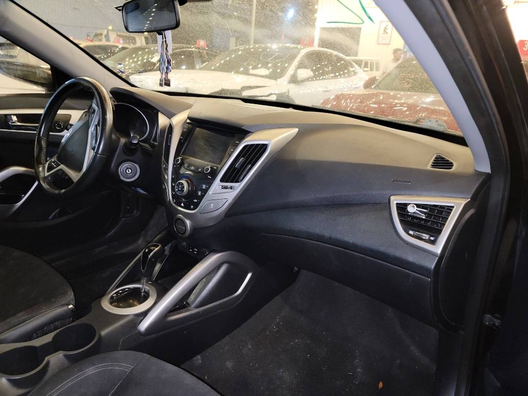 2017 HYUNDAI VELOSTER — 148244 Miles — Lot 38285790 - Marhaba Auctions Used Cars - Image 9