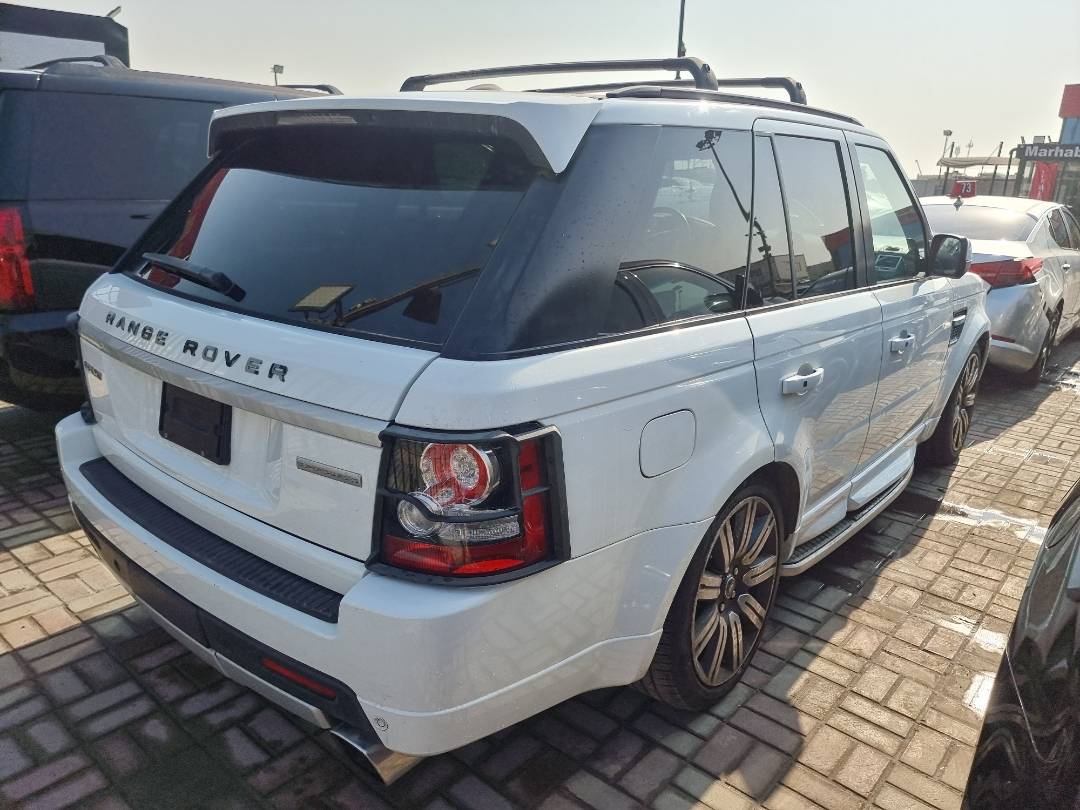 2013 LAND ROVER RANGE ROVER SPORT — 119438 Miles — Lot DA800038 — Ind. 12 - Marhaba Auctions Used Cars - Image 4