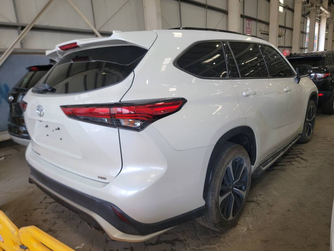 2021 TOYOTA HIGHLANDER — 28478 Miles — Lot MS070768 — Main - Marhaba Auctions Used Cars - Image 3