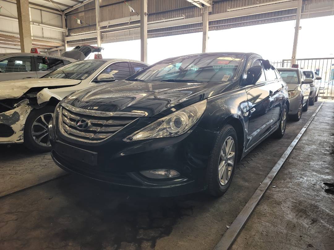 2011 HYUNDAI SONATA — 193146 KM — Lot 240134 — Main - Marhaba Auctions Used Cars - Image 5