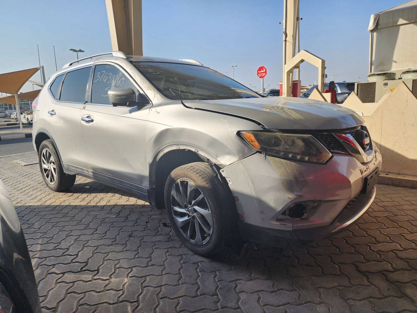 2015 NISSAN ROGUE — 136057 Miles — Lot 37638760 — Souq - Marhaba Auctions Used Cars - Image 5