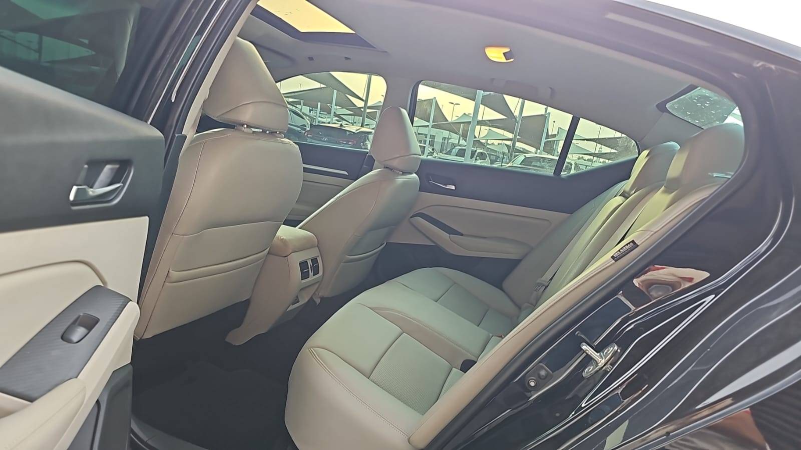 2019 NISSAN ALTIMA — 69738 KM — Lot KC112755 — Souq - Marhaba Auctions Used Cars - Image 7