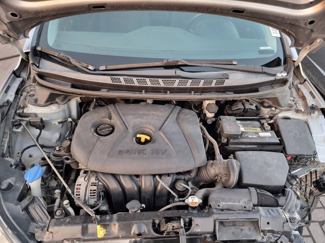 HYUNDAI ELANTRA 2015 - Marhaba Auction Used Cars - Image 11