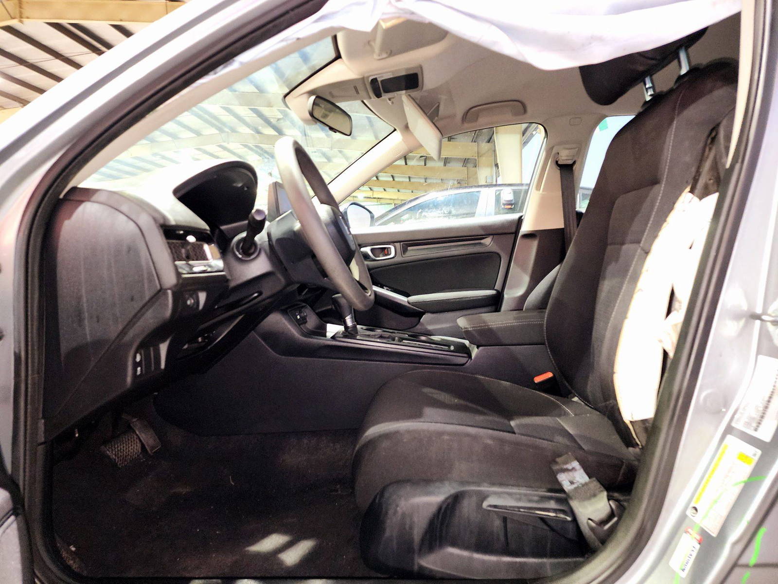 2023 HONDA CIVIC — 9637 KM — Lot 47699344 — Souq - Marhaba Auctions Used Cars - Image 8