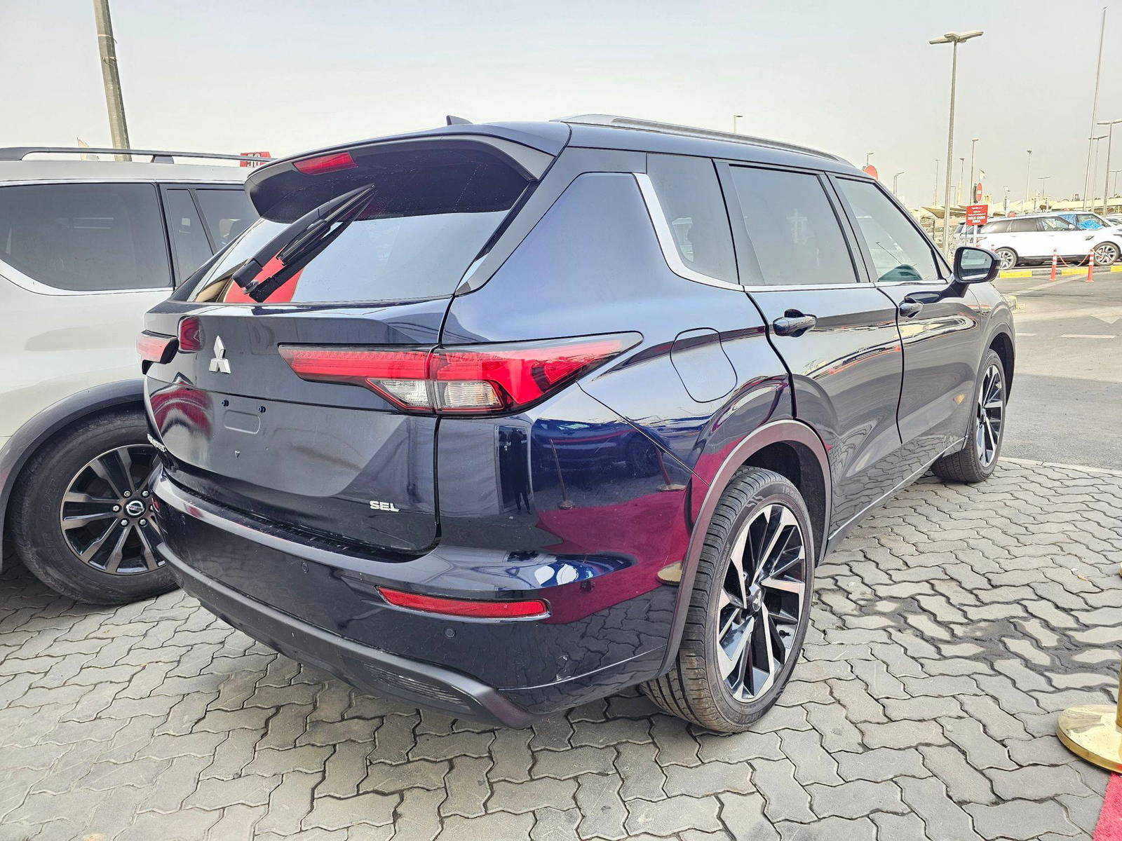 2023 MITSUBISHI OUTLANDER — 20355 Miles — Lot 89PZ036800 — Souq - Marhaba Auctions Used Cars - Image 3