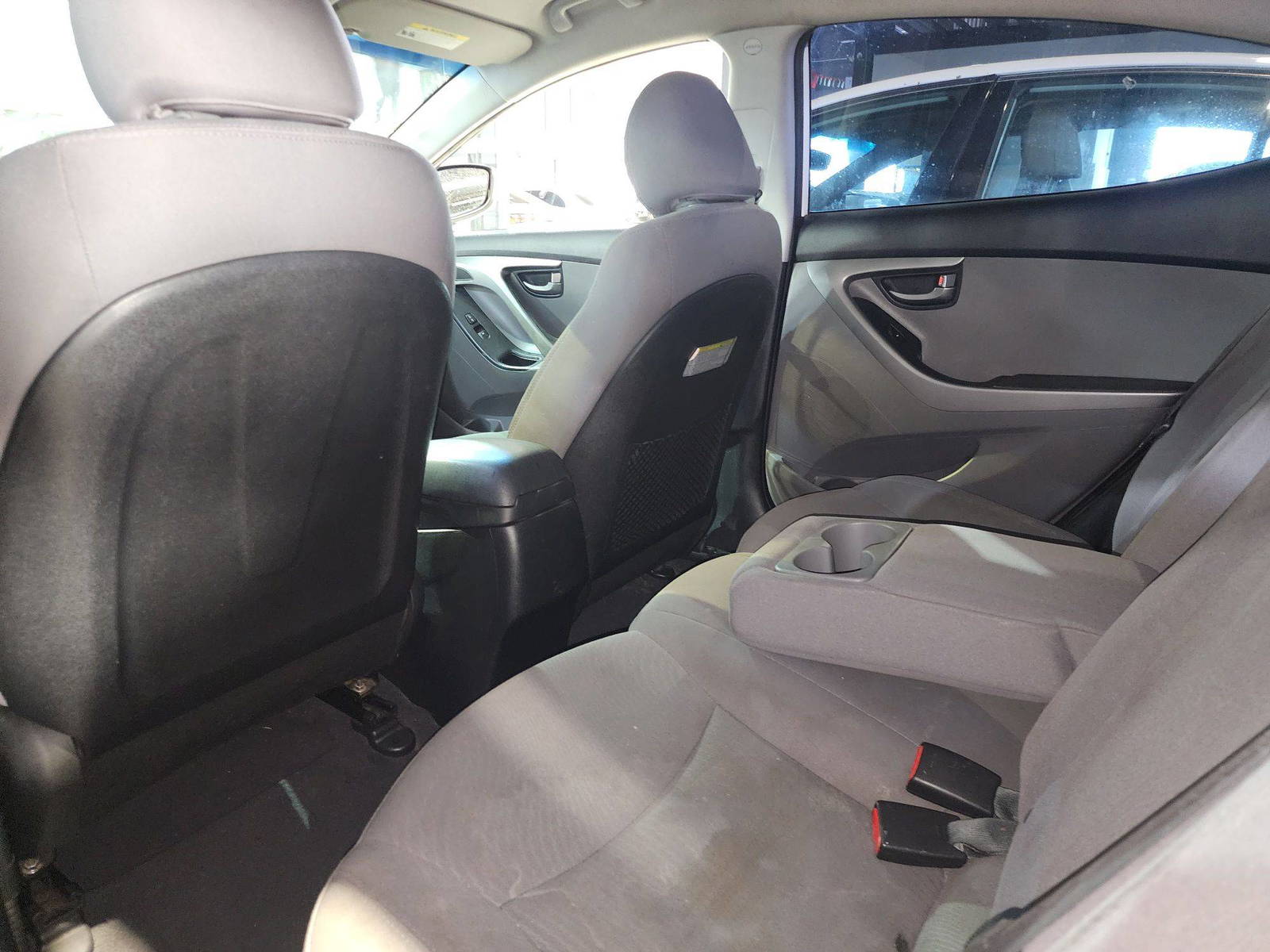 2015 HYUNDAI ELANTRA — 142211 Miles — Lot 80720685 — Al Quoz - Marhaba Auctions Used Cars - Image 7