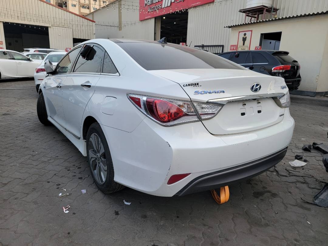 2015 HYUNDAI SONATA — 96698 Miles — Lot 45FA121983 — Main - Marhaba Auctions Used Cars - Image 3