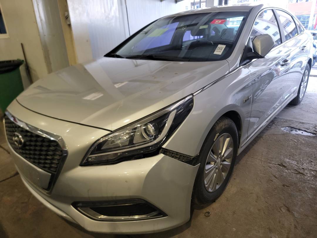 2015 HYUNDAI SONATA — 220197 KM — Lot 001485 — Souq - Marhaba Auctions Used Cars - Image 5