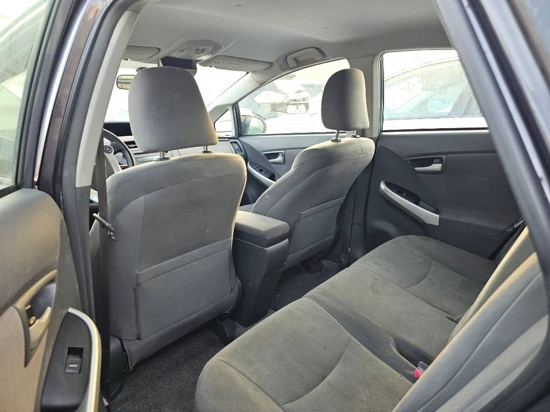 2010 TOYOTA PRIUS — 197797 Miles — Lot 78355 — Souq - Marhaba Auctions Used Cars - Image 5