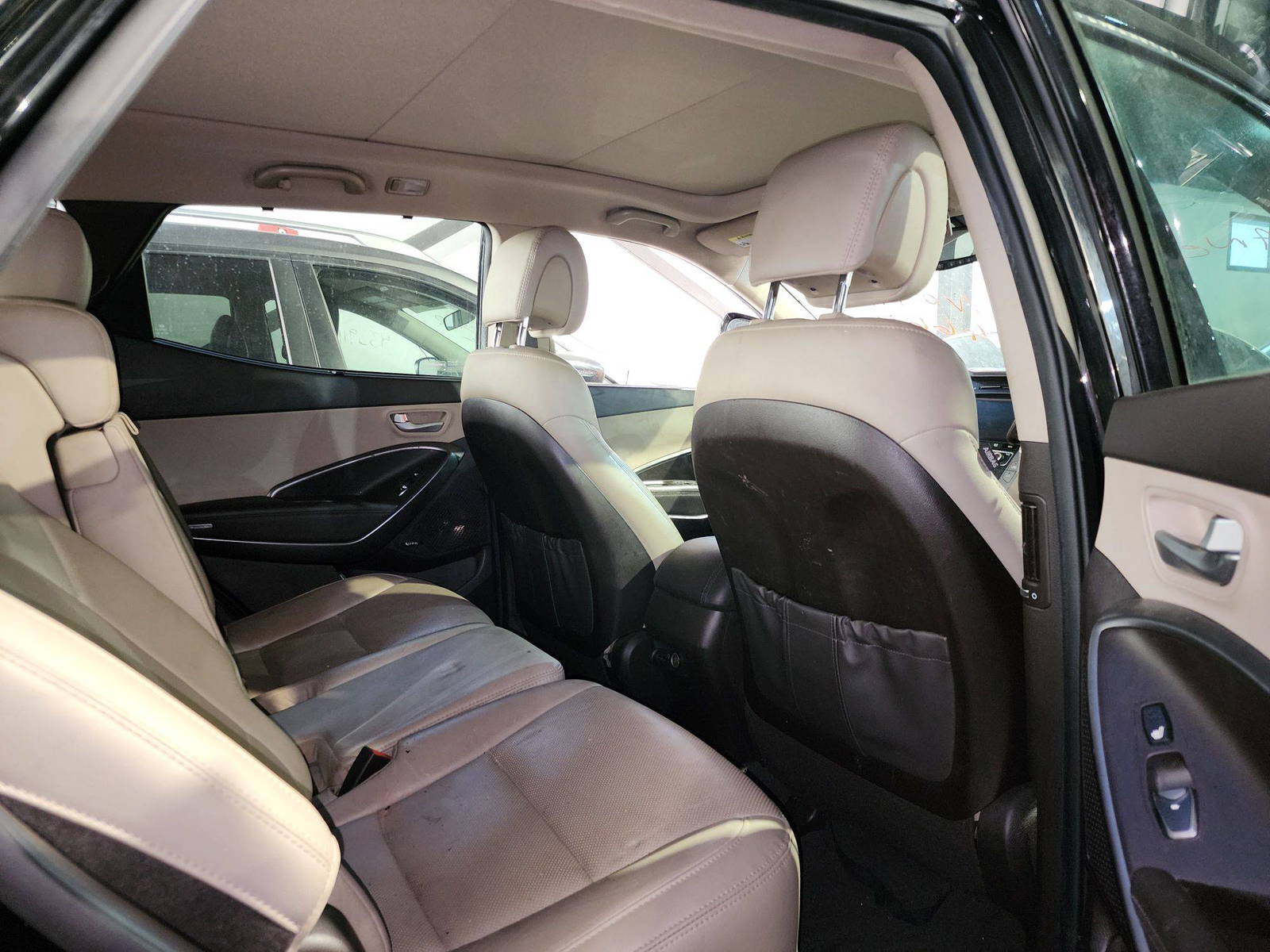 2017 HYUNDAI SANTA FE — 108215 Miles — Lot 6630415 — Al Quoz - Marhaba Auctions Used Cars - Image 7