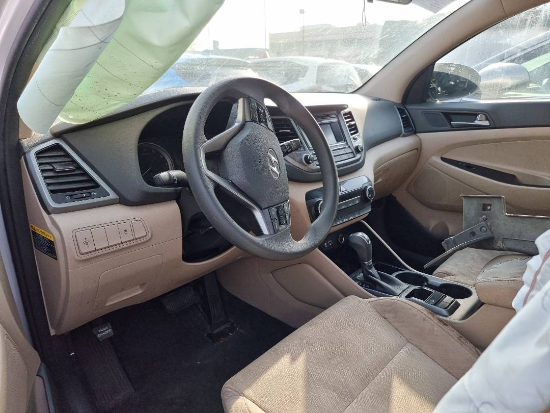 HYUNDAI TUCSON 2017 - Marhaba Auction Used Cars - Image 6