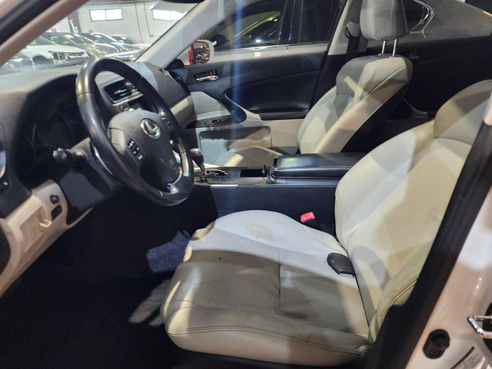 2010 LEXUS IS 250 — 217564 Miles — Lot 16057 — Al Quoz - Marhaba Auctions Used Cars - Image 10