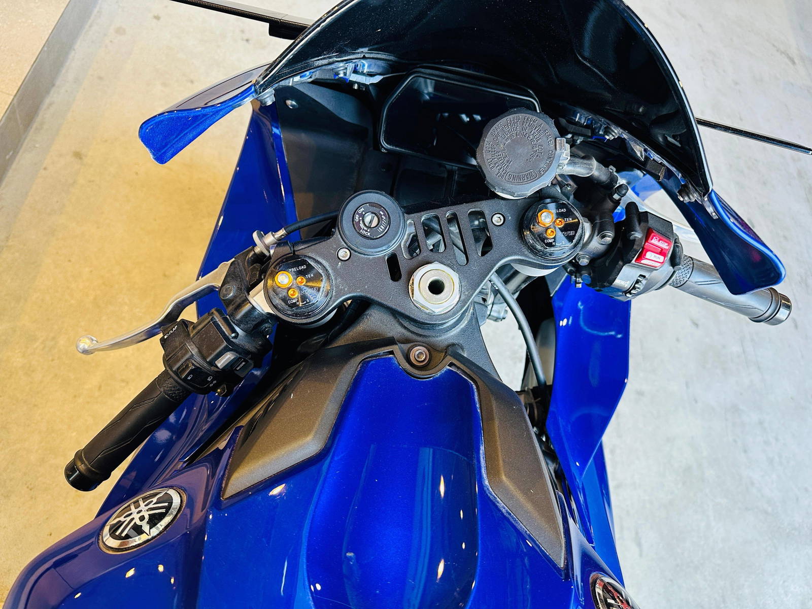2023 YAMAHA YZFR1 — 2202 Miles — Lot 2946 — Main - Marhaba Auctions Used Cars - Image 9