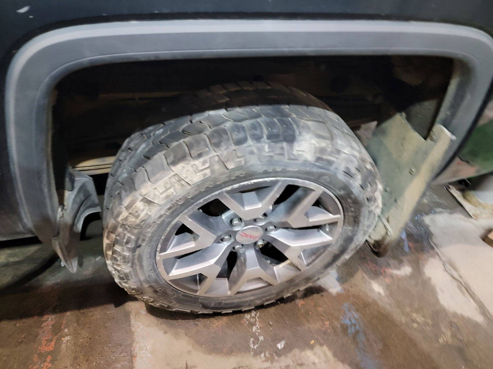 GMC SIERRA 2017 - Marhaba Auction Used Cars - Image 6