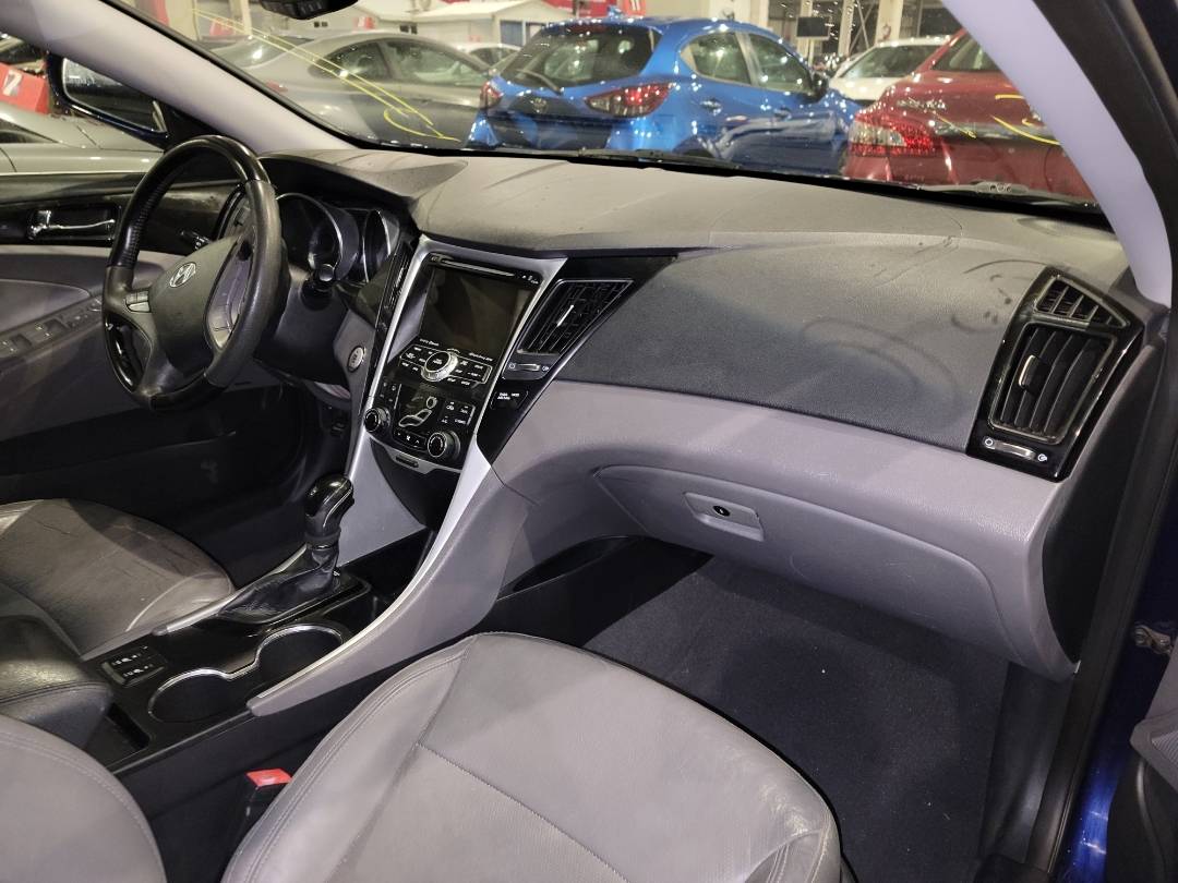 2012 HYUNDAI SONATA — 177664 Miles — Lot 74343953 - Marhaba Auctions Used Cars - Image 4