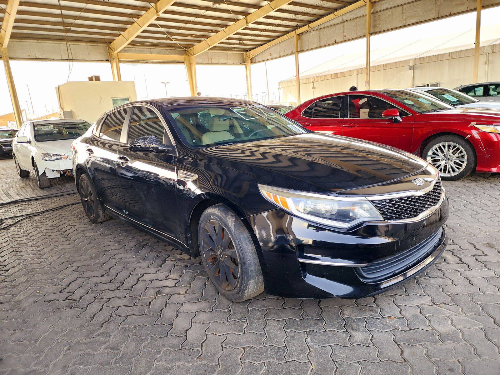 2016 KIA OPTIMA — 159816 Miles — Lot 4249035 — Souq - Marhaba Auctions Used Cars - Image 4