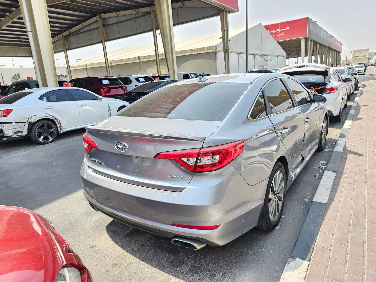2017 HYUNDAI SONATA — 198512 Miles — Lot 6HH591523 — Souq - Marhaba Auctions Used Cars - Image 4
