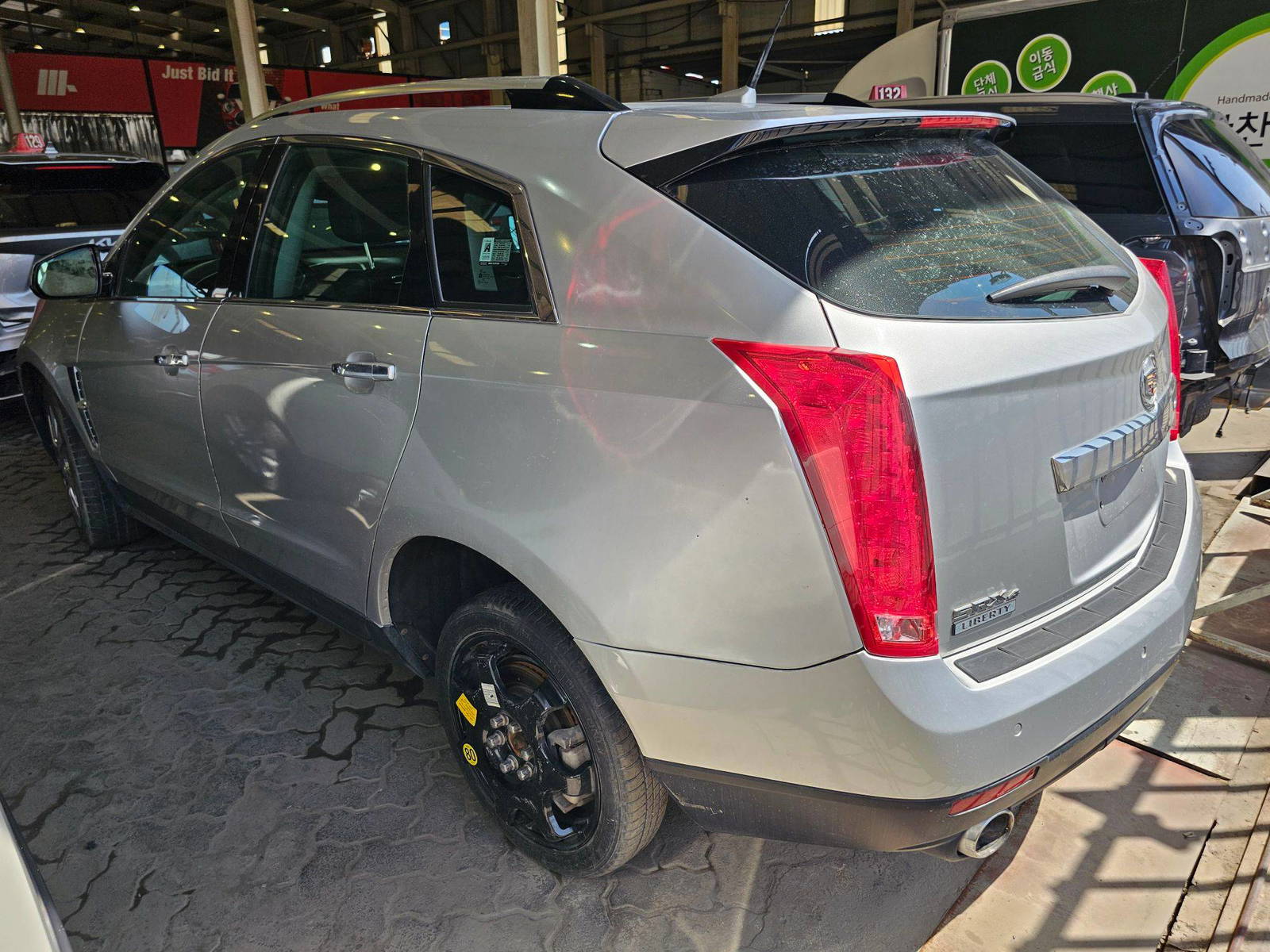 2012 CADILLAC SRX LUXURY — 270028 KM — Lot 6CS515420 — Main - Marhaba Auctions Used Cars - Image 5